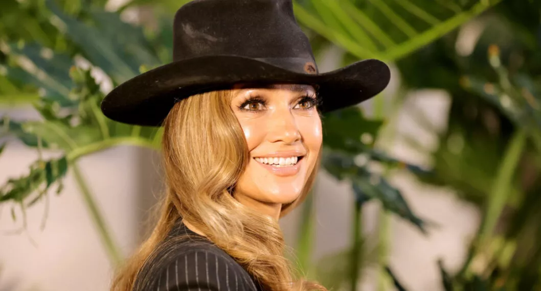 Jennifer Lopez borró contenido en sus redes sociales y preocupó a seguidores.