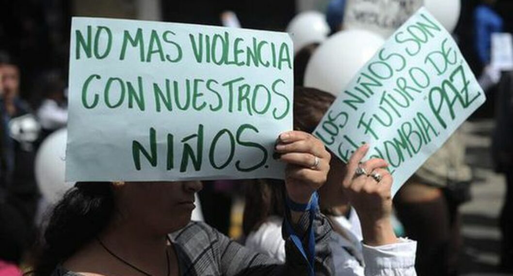 Bogotá: a la cárcel, la mamá de niña de dos años que llegó muerta a hospital