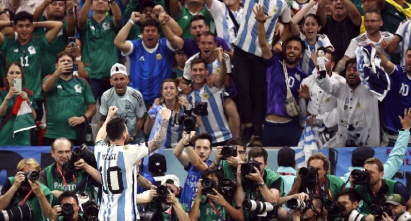 Foto de Lionel Messi celebran gol ante México en Qatar 2022