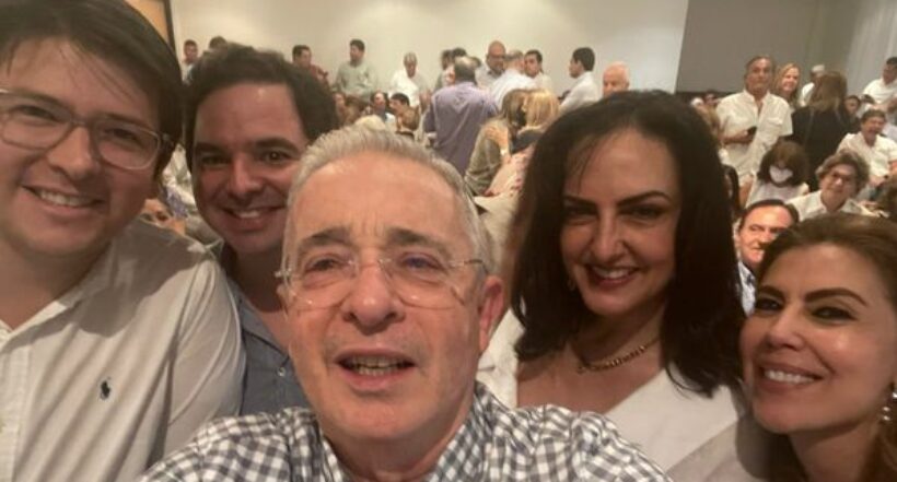 Álvaro Uribe y Centro Democrático iniciaron gira para elecciones del 2023.