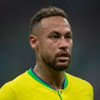 Neymar vio clasificación de Brasil a octavos desde el hotel por lesión y fiebre