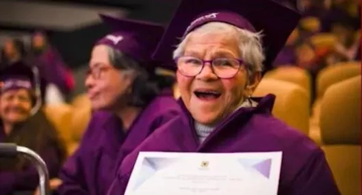 Mujer de 84 años en Bogotá se graduó de programa de computación