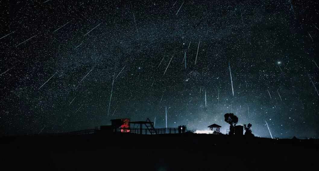 La lluvia de estrellas o de meteoritos Gemínidas más fuerte del año podrá ser vista desde la tarde del 13 de diciembre de 2022 hasta la mañana siguiente. 