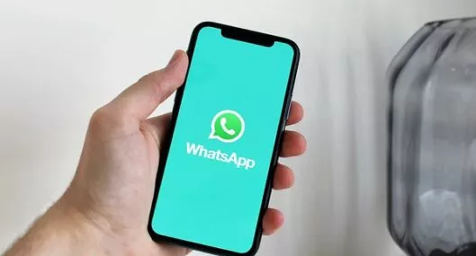 WhatsApp: 5 trucos para activar el modo Navidad en tu celular