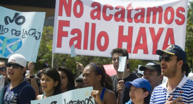 Manifestación contra fallo de La Haya que otorgó soberanía marítima a Nicaragua.