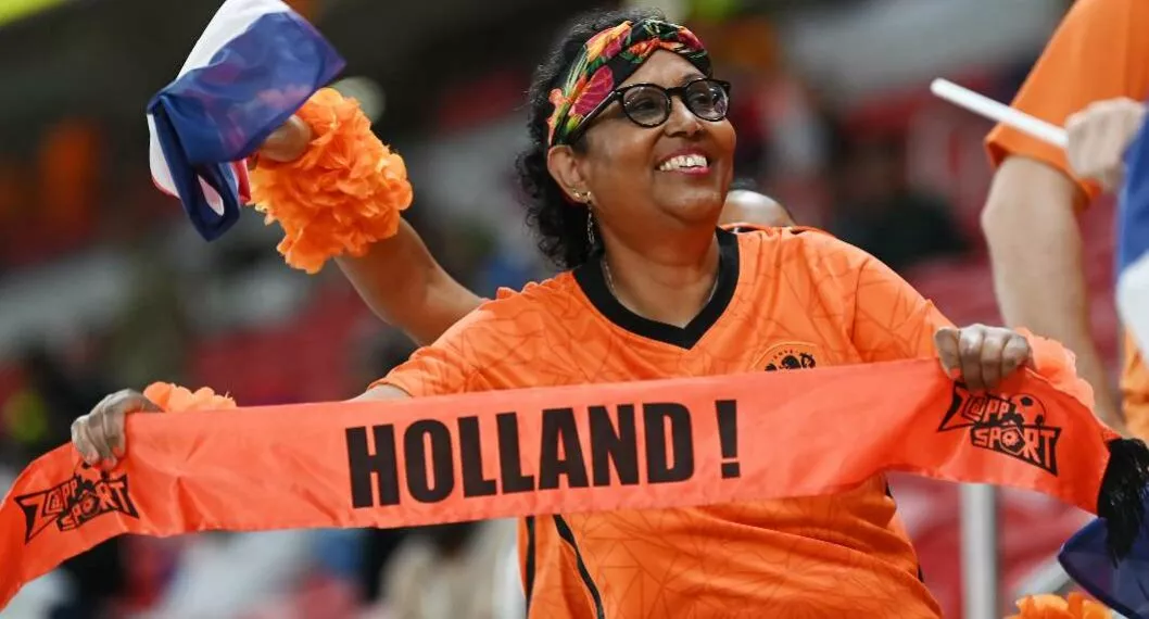 Foto de hincha de Países Bajos, en nota de Países Bajos en Qatar 2022: que le digan Holanda, piden memes con duras pullas