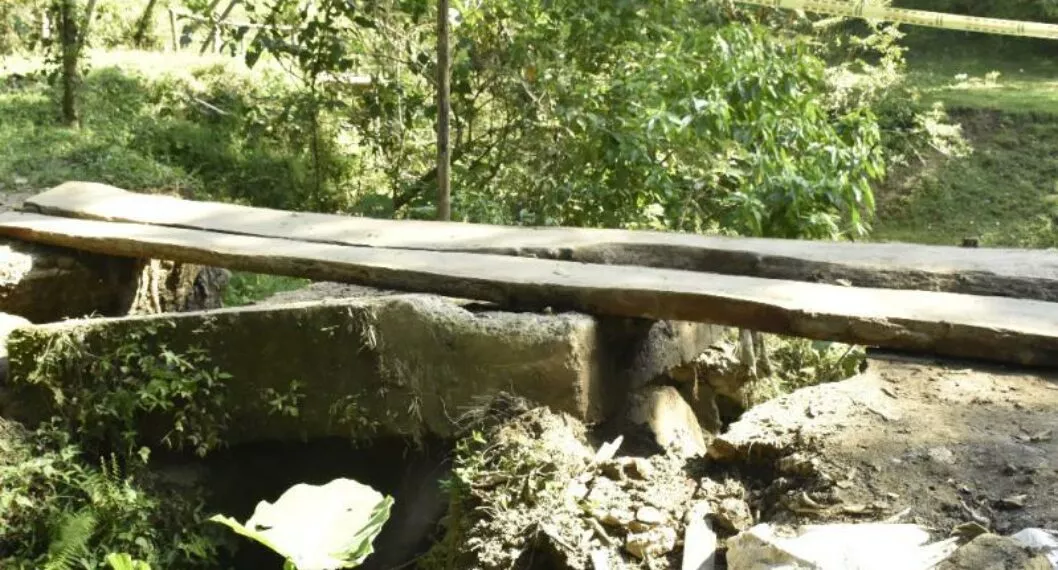 ¡Impresionante! Se cayó puente en el Tolima, lo inauguraron hace una semana
