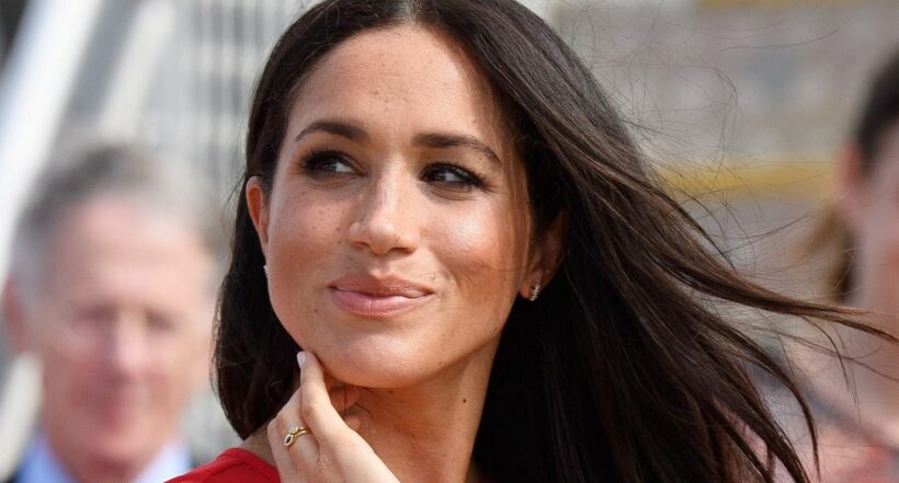 La revista de sociedad inglesa ‘Tatler’ calificó a a Meghan Markle de "trepadora social2 poco después de casarse con el príncipe Harry. 