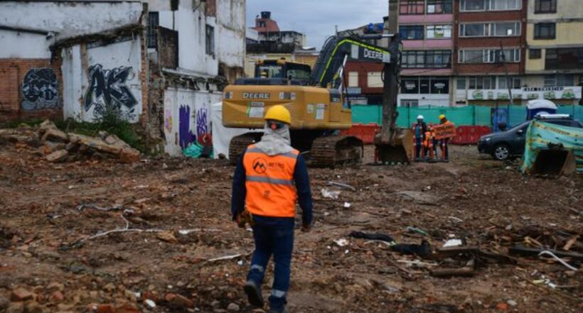 Obras para la construcción de la primera fase del Metro de Bogotá en la 63 con avenida Caracas