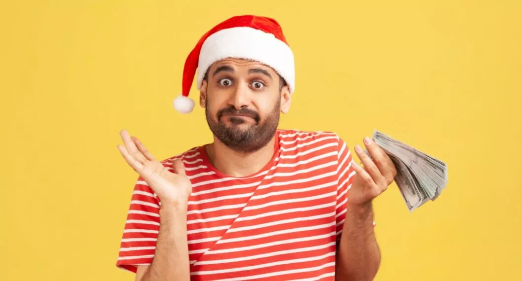 Prima de Navidad: aconsejan a los trabajadores no gastar todo en regalos, sino intentar invertir el dinero.