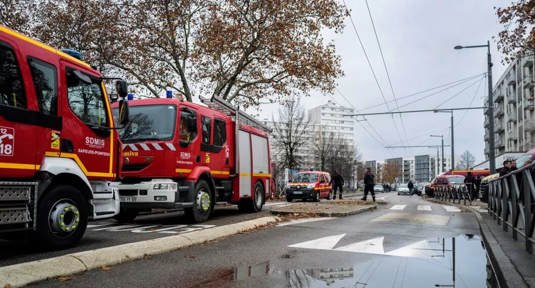 Mueren 10 personas, entre ellas cinco niños, por violento incendio en Francia