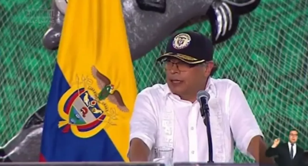 Gustavo Petro dijo que "El peso colombiano se cayó porque ya no entran los dólares de la cocaína" en medio de Asamblena Nacional Cocalera.