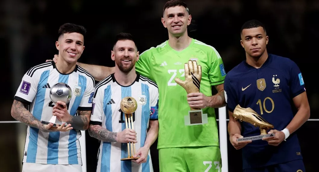 Previo a que la Fifa entregará el máximo título del fútbol a la Selección Argentina, se conocieron y premiaron a los más destacados de la cita mundialista.