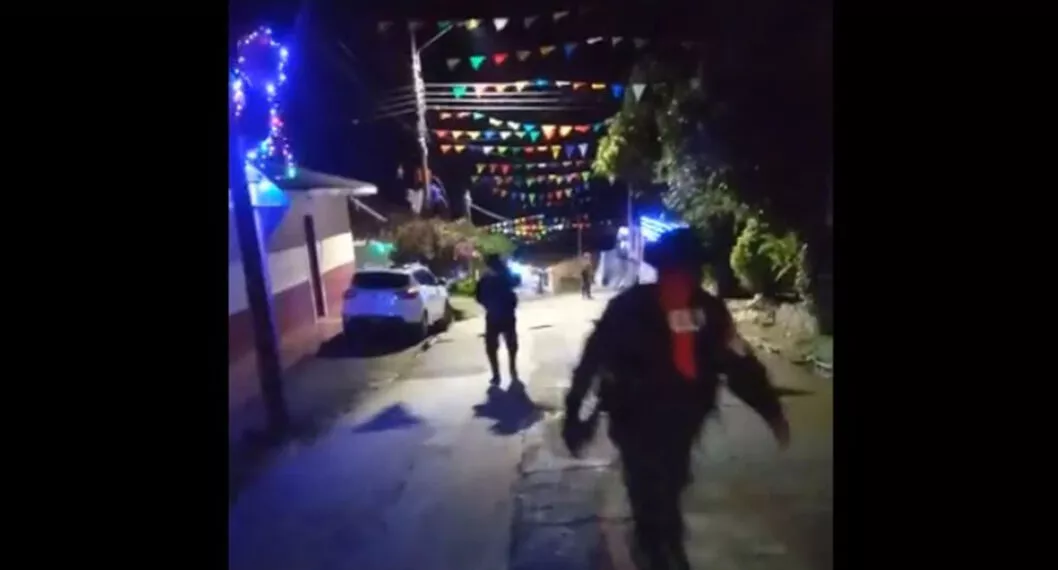 El Eln hizo patrullaje por las calles del municipio de Caldono, Cauca. Varios guerrilleros se metieron a un evento comunitario. 