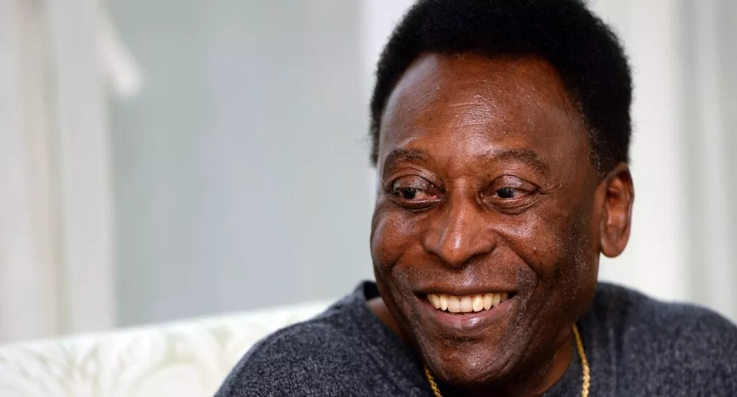 Divulgan video de Pelé despidiéndose de su familia y amigos a través de videollamadas ante el deterioro de su salud. 