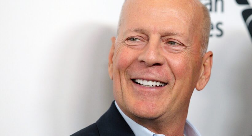 Bruce Willis habría desarrollado afasia por accidente en las grabación de la película  ‘Tears of the Sun’. 