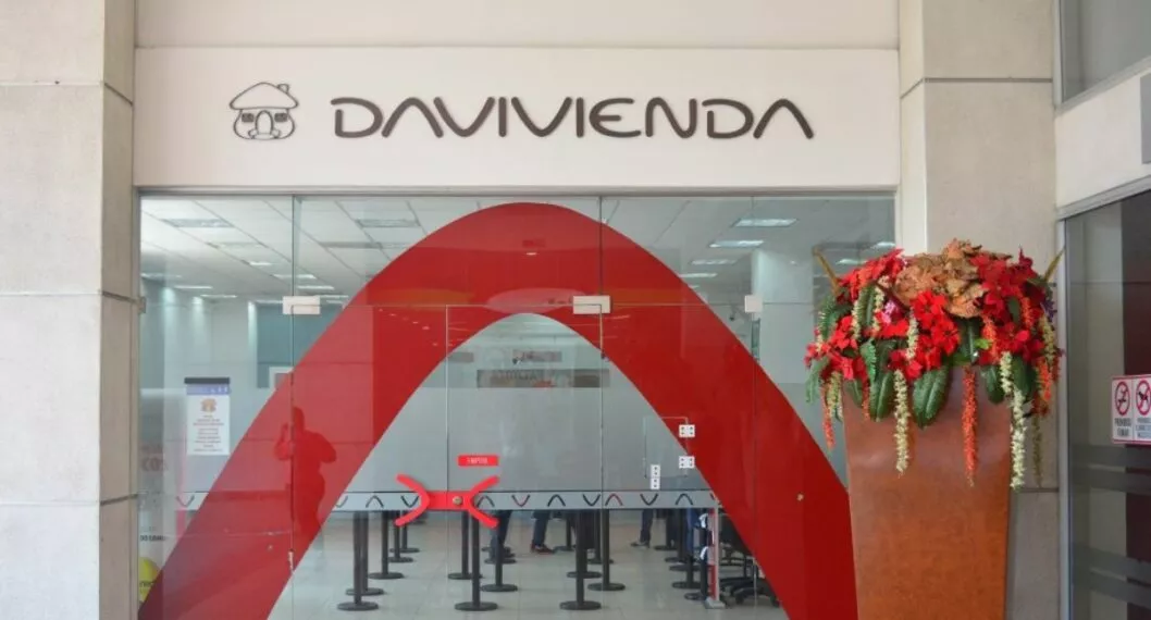 Davivienda ofrece empleo en varias ciudades de Colombia para laborar en distintas áreas. Le contamos cuánto pagan y cómo aplicar.