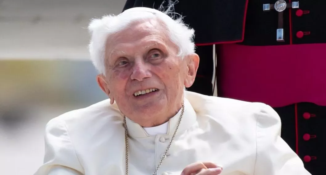 Papa Francisco pide orar por el pontífice emérito Benedicto XVI: “Está enfermo"