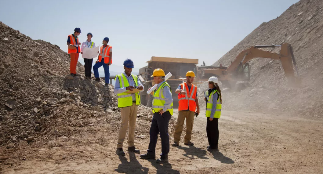 Empresas lanzan ofertas de empleo para trabajar en minas, construcción y más en la Guajira. Requisitos y sueldo.