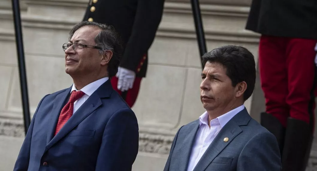 El presidente colombiano Gustavo Petro, con el entonces presidente peruano Pedro Castillo. 