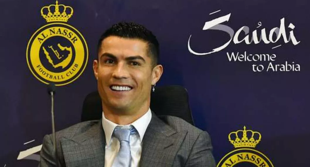 Cristiano Ronaldo en la rueda de prensa con Al-Nassr