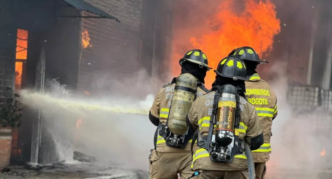 Incendio en Bogotá: gerente de fábrica de colchones Ramguiflex fue optimista y aseguró que saldrán adelante pese a la emergencia.