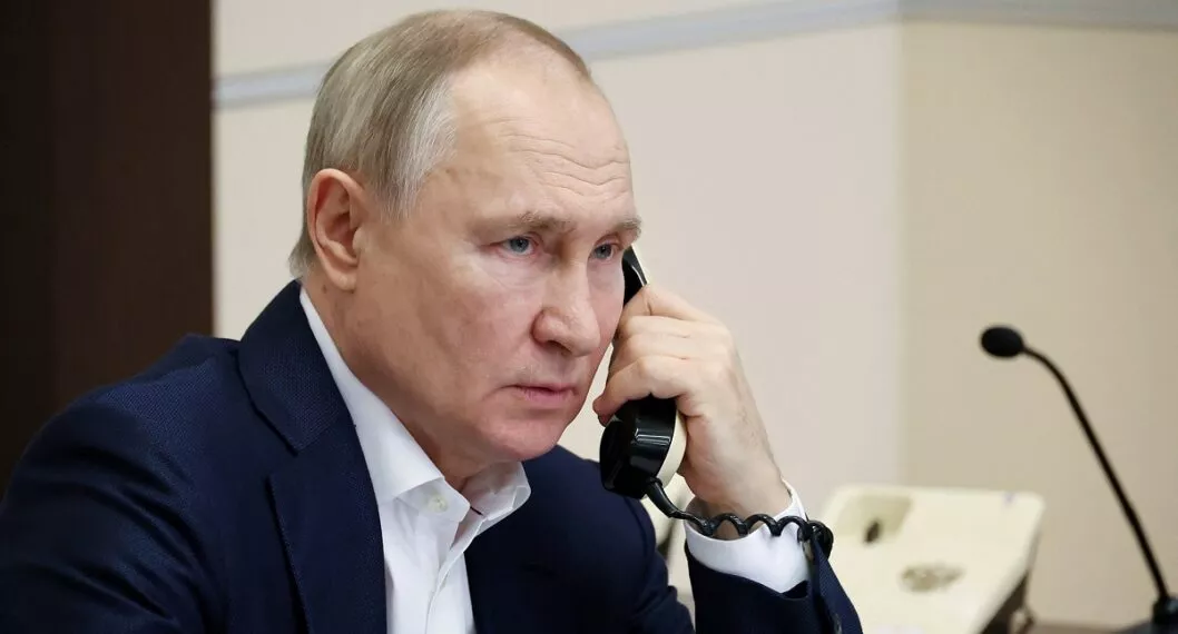 Vladimir Putin, que ordena tregua en invasión rusa a Ucrania, por Navidad ortodoxa