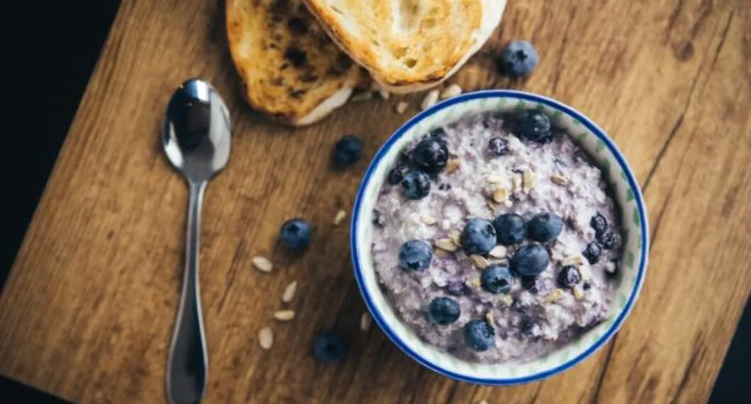 Cómo preparar overnight oats o avena trasnochada para el desayuno