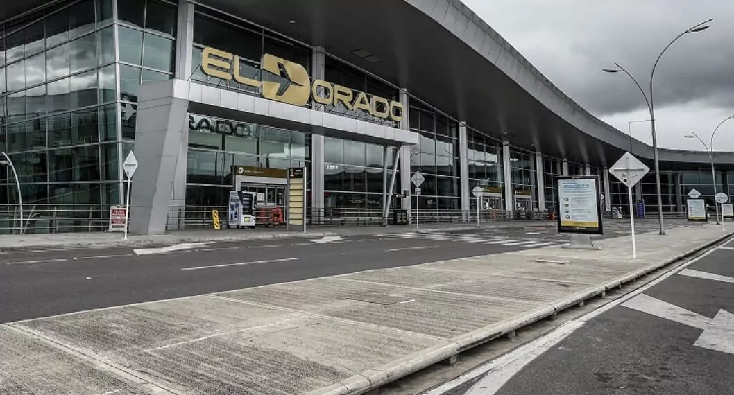 Aeropuerto El Dorado, de Bogotá, en nota sobre que tendrá conexión a Transmilenio y otros cambios