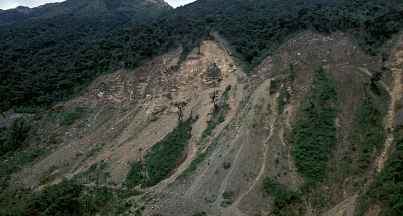 Ideam lanza alerta roja en más de 50 municipios de Colombia por deslizamientos y lluvias.