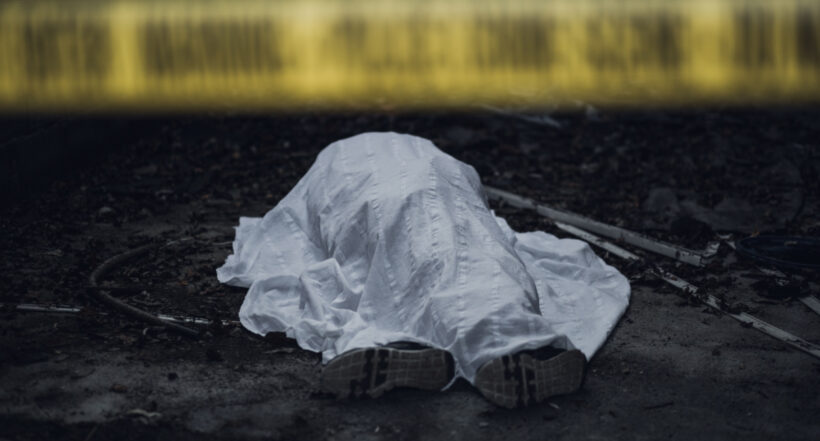 Hallan cadáver de un hombre envuelto en un colchón en Bogotá.