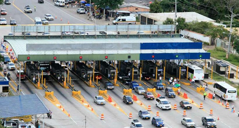 Ministro de Transporte presentó el decreto para congelar las tarifas en peajes en Colombia para 2023