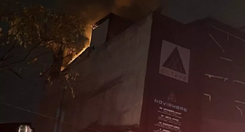 El incendio en la discoteca electrónica Octava, en Bogotá.
