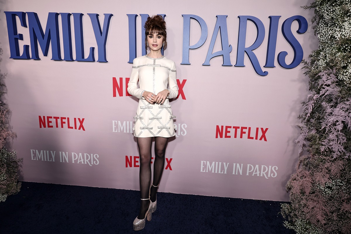 cómo y dónde se pueden conseguir los atuendos de la protagonista de Emily en Paris