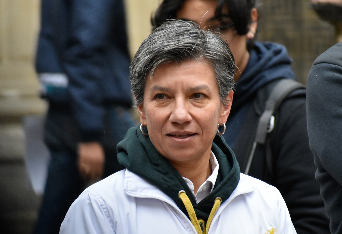 Claudia López contra Gustavo Petro y propuesta de excarcelar presos