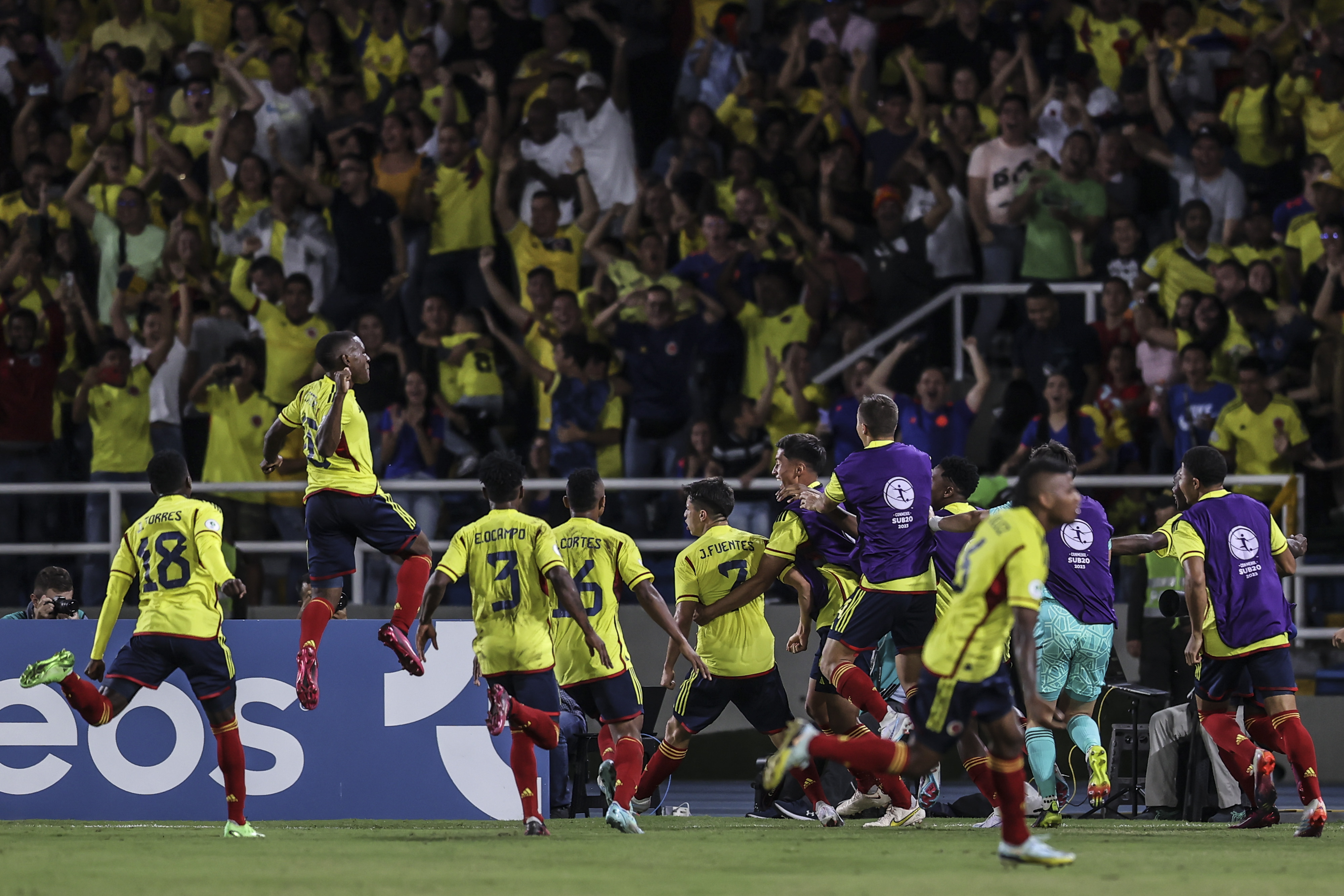 Foto de Selección Colombia Sub-20 ante Argentina en Sudamericano Sub-20