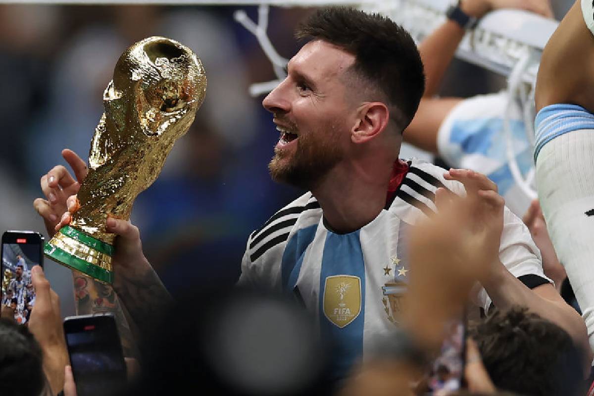 Foto de Lionel Messi a propósito del por qué se le bloqueó su Instagram tras ganar Qatar 2022