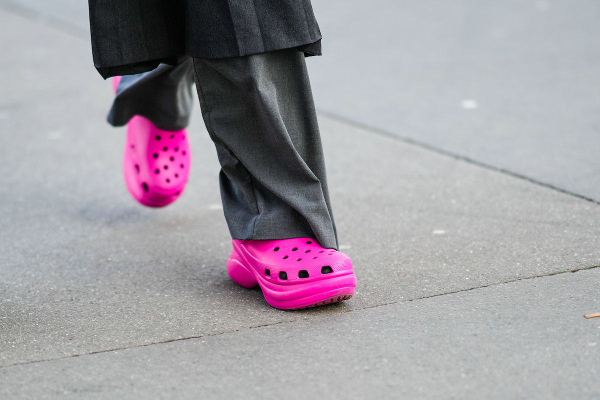 Crocs ya son toda una prenda de lujo por cambio que tendrán junto a Prada