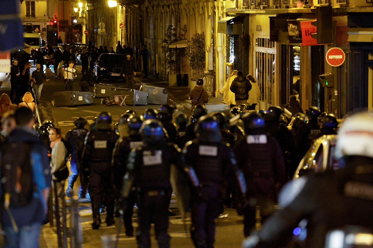 Protestas en Francia por reforma pensional dejan 457 detenidos