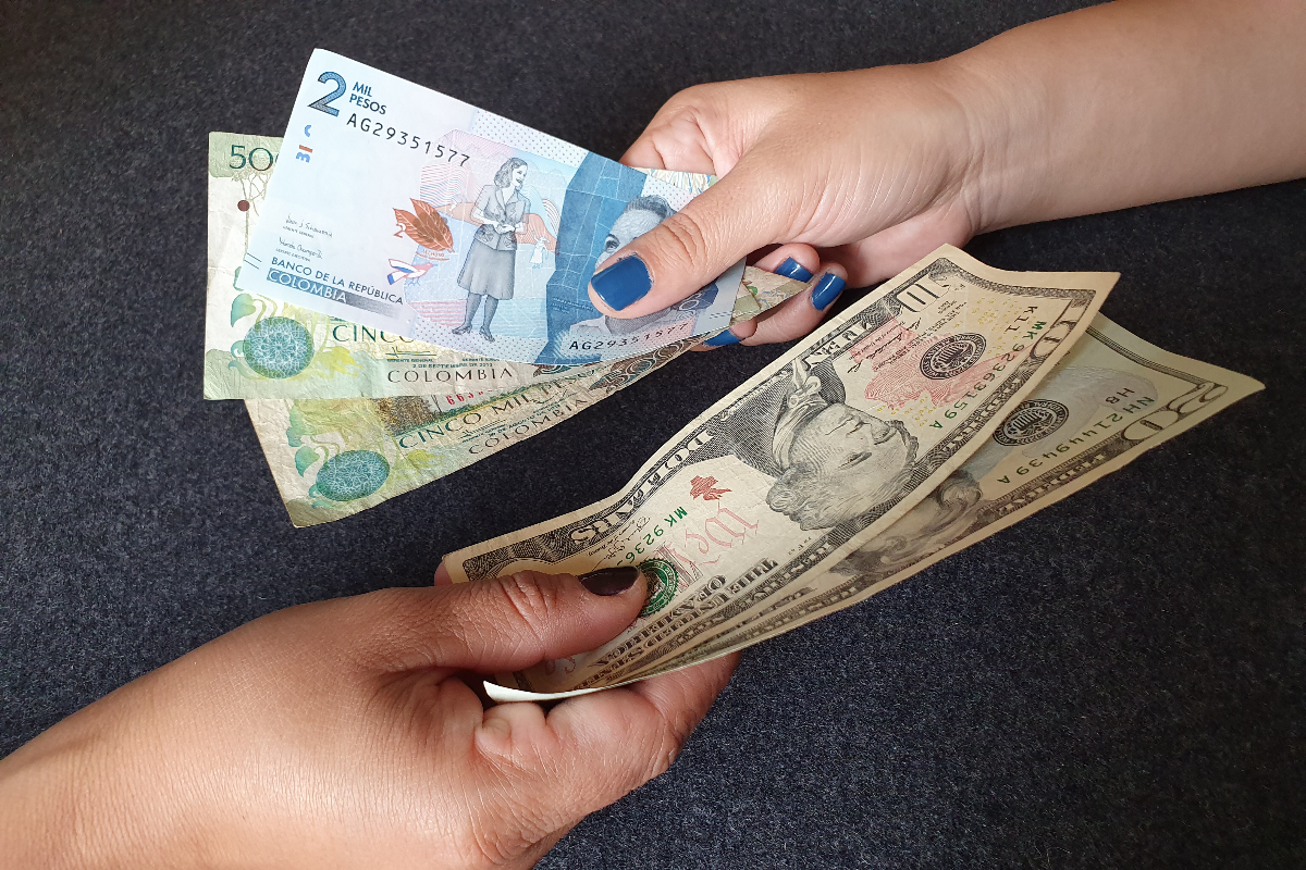 Dólar en casas de cambio en Colombia: por qué es un precio diferente de TRM