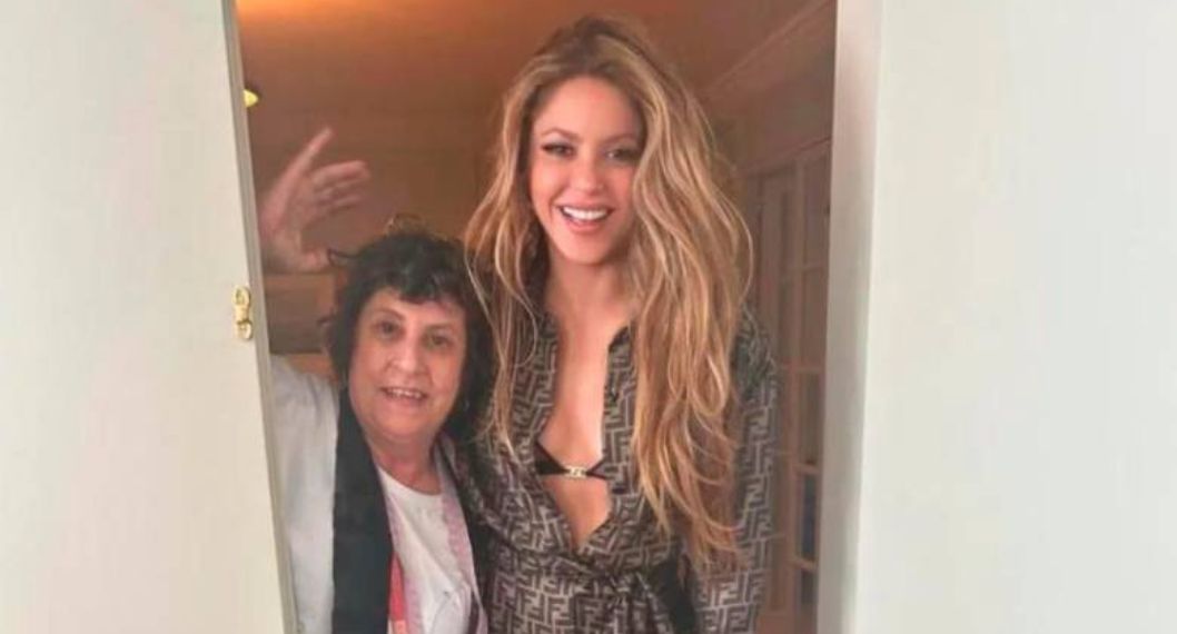 Shakira con su exmodista Bego, a quien visitó en Barcelona y llevó a la Semana de la Moda en París