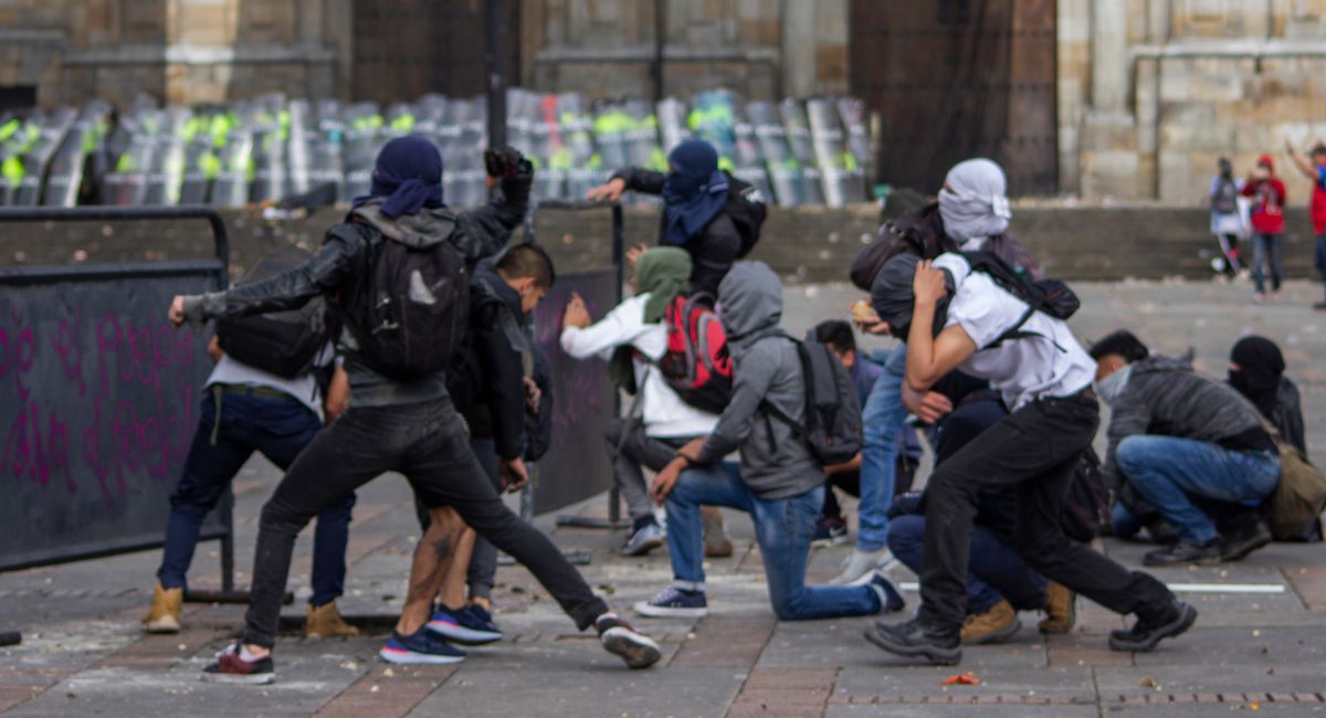 Las disidencias de las Farc que comanda alias ‘Iván Mordisco’ estuvieron detrás de las protestas de 2019 en Bogotá, según fallo condenatorio.