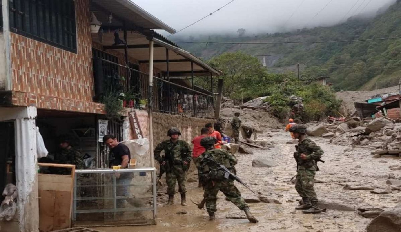 Debido al Derrumbe en Quetame, el Gobierno Nacional dará 500.000 pesos a las familiar damnificadas.
