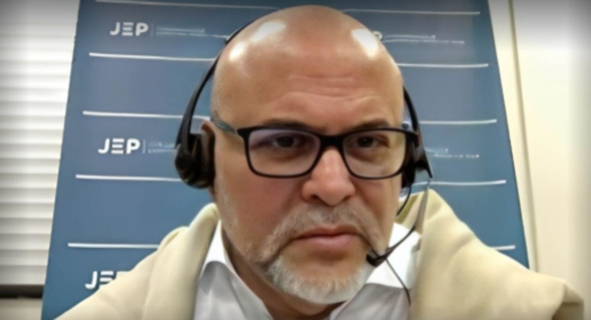 Justicia y Paz reactivó orden de captura en contra de Salvatore Mancuso, exjefe paramilitar que fue designado como gestor de paz por Gustavo Petro.