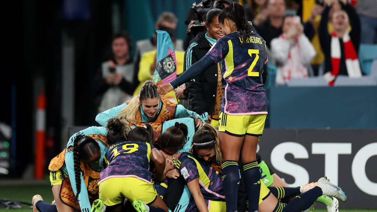 Leicy Santos abrió el marcador del partido entre Colombia e Inglaterra en el Mundial femenino.