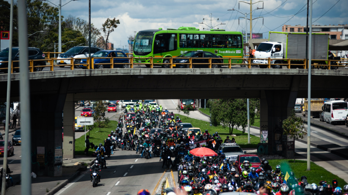 Anuncian marchas en Colombia para el 28 de agosto: moteros, camioneros y más conductores hacen llamado.