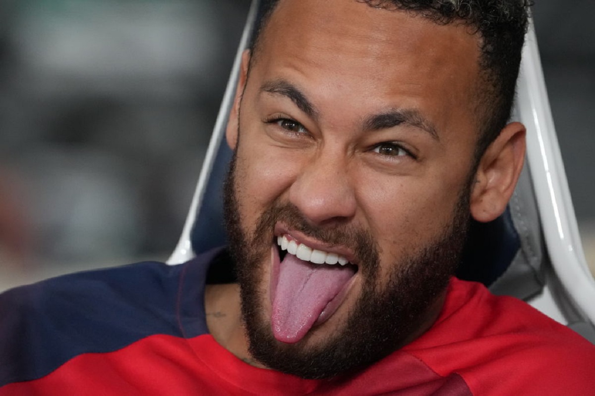 Conozca las exigentes excentricidades que Neymar pidió para jugar en Al-Hilal de Arabia Saudita. Chófer, avión privado, carros deportivos y más.