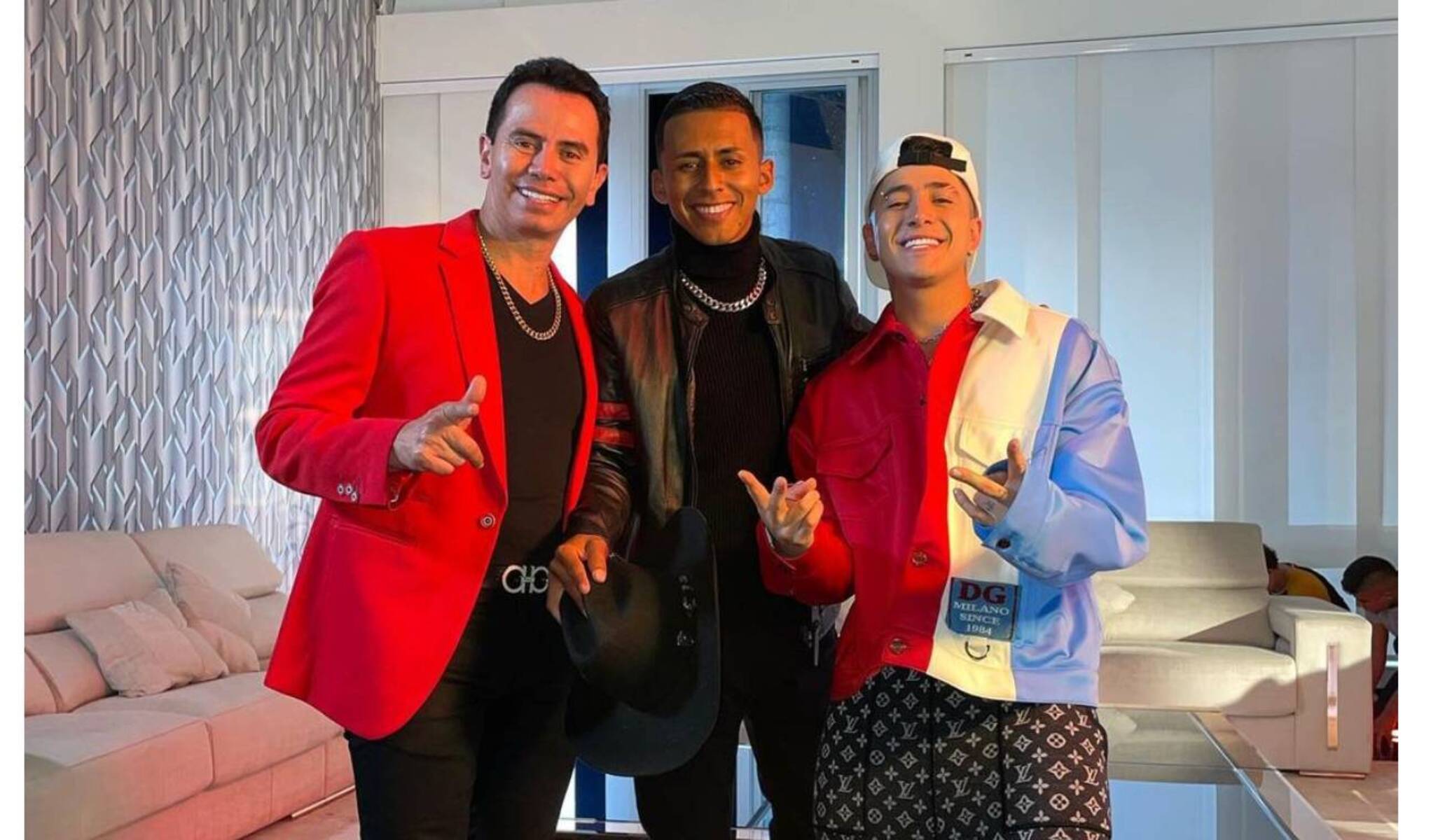 Sebastián Ayala, Jhonny Rivera y Andy Rivera durante la grabación de 'Mi decisión'.