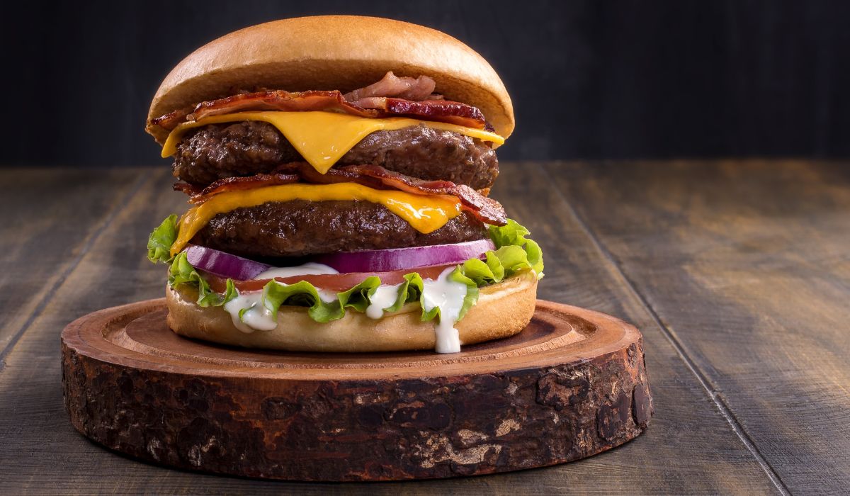 Burger King enfrenta demanda en Estados Unidos por tamaño de sus hamburguesas