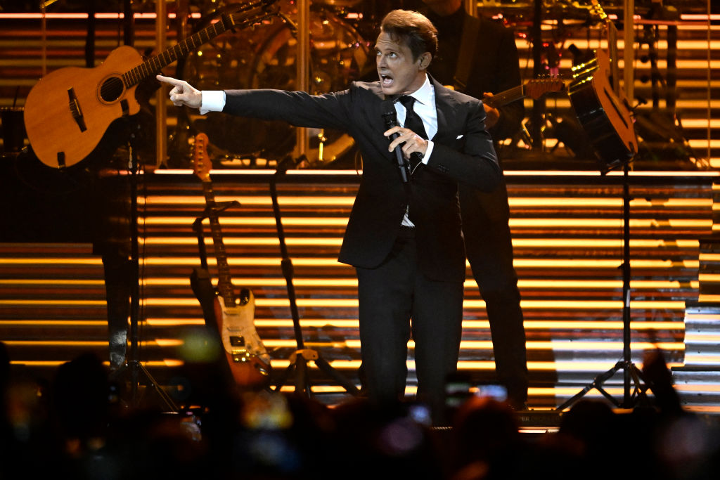 Luis Miguel en concierto en Argentina de su toru mundial, en el que incluyó a Medellín y Bogotá y para el que ya hay fecha de venta.